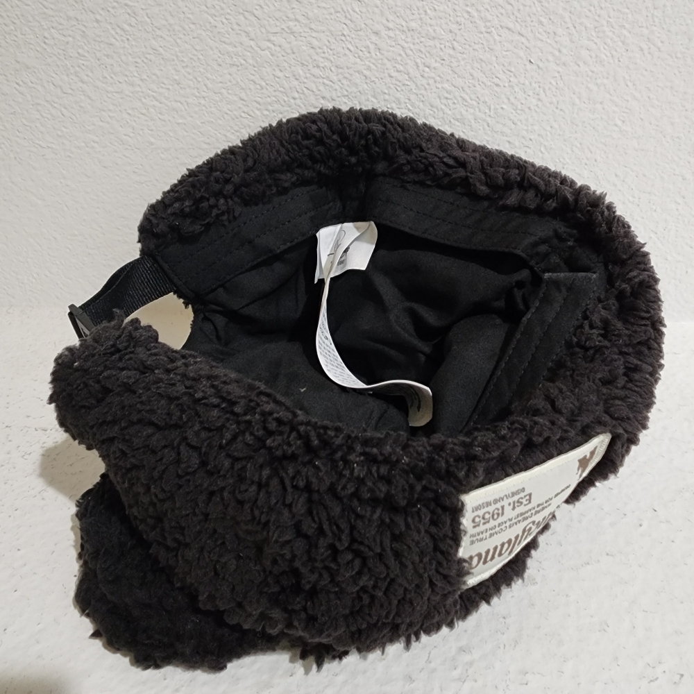 NWT Disneyland Black Sherpa Mickey Adjustable Ear Hat - Picture 3 of 4